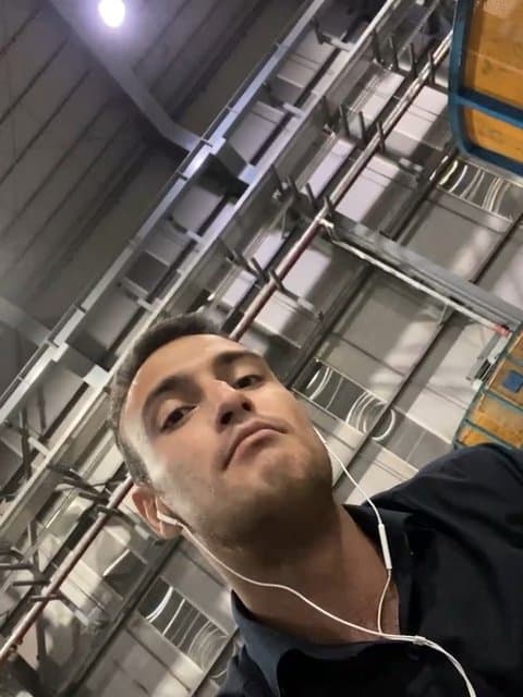 Hesse Khoobie · Shadmehr Aghili