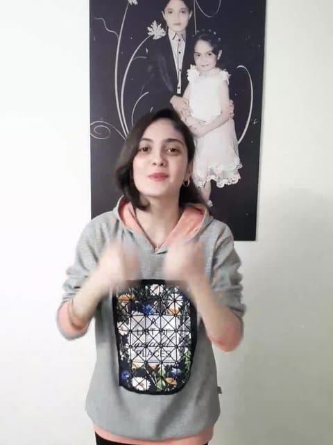 Ghasre Royayi · Donya