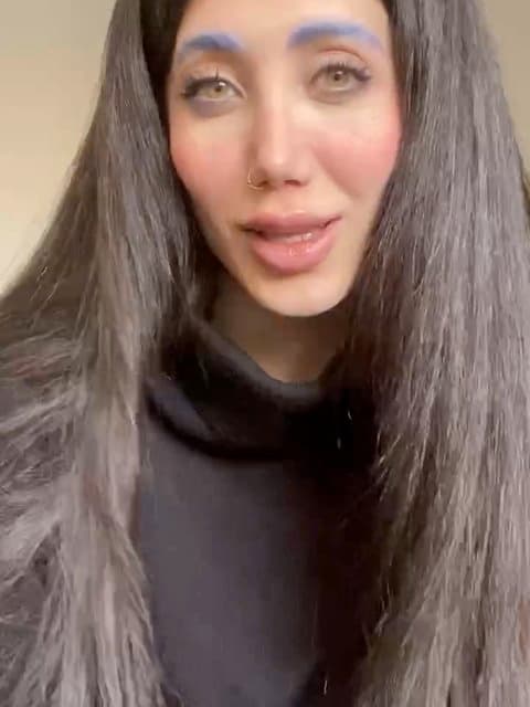 Meykhooneh Bi Sharab · Mahasti