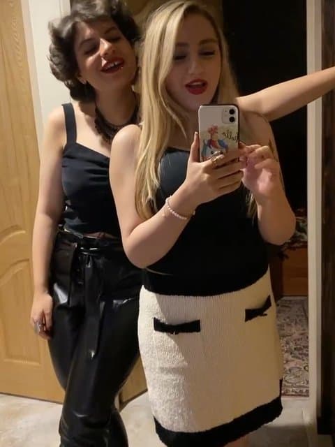 Tavalod · Andy