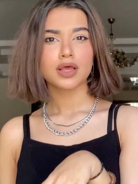 Miam Rooye Khatet (Ft Mehrad Hidden, Catchybeatz, & Ali Ardavan) · Sohrab MJ