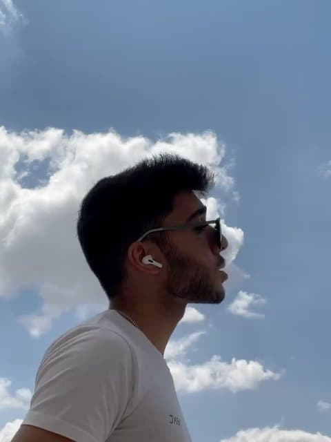 Miam Rooye Khatet (Ft Mehrad Hidden, Catchybeatz, & Ali Ardavan) · Sohrab MJ