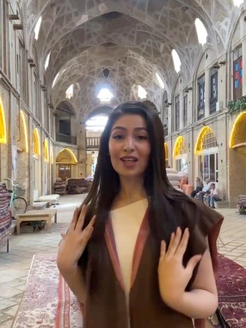 Hana Khanoom · Ebi